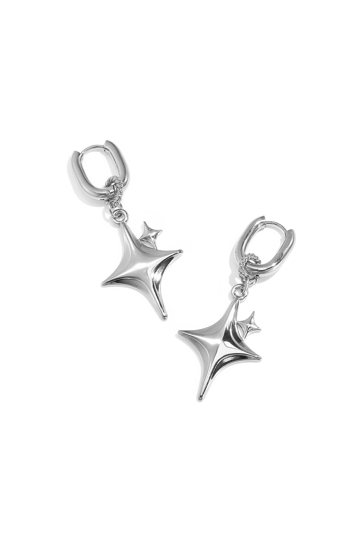 Boucles d'oreilles squovales avec pendentif étoile scintillante