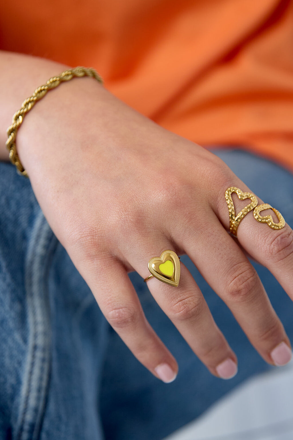 Bague ajustable avec cœur coloré