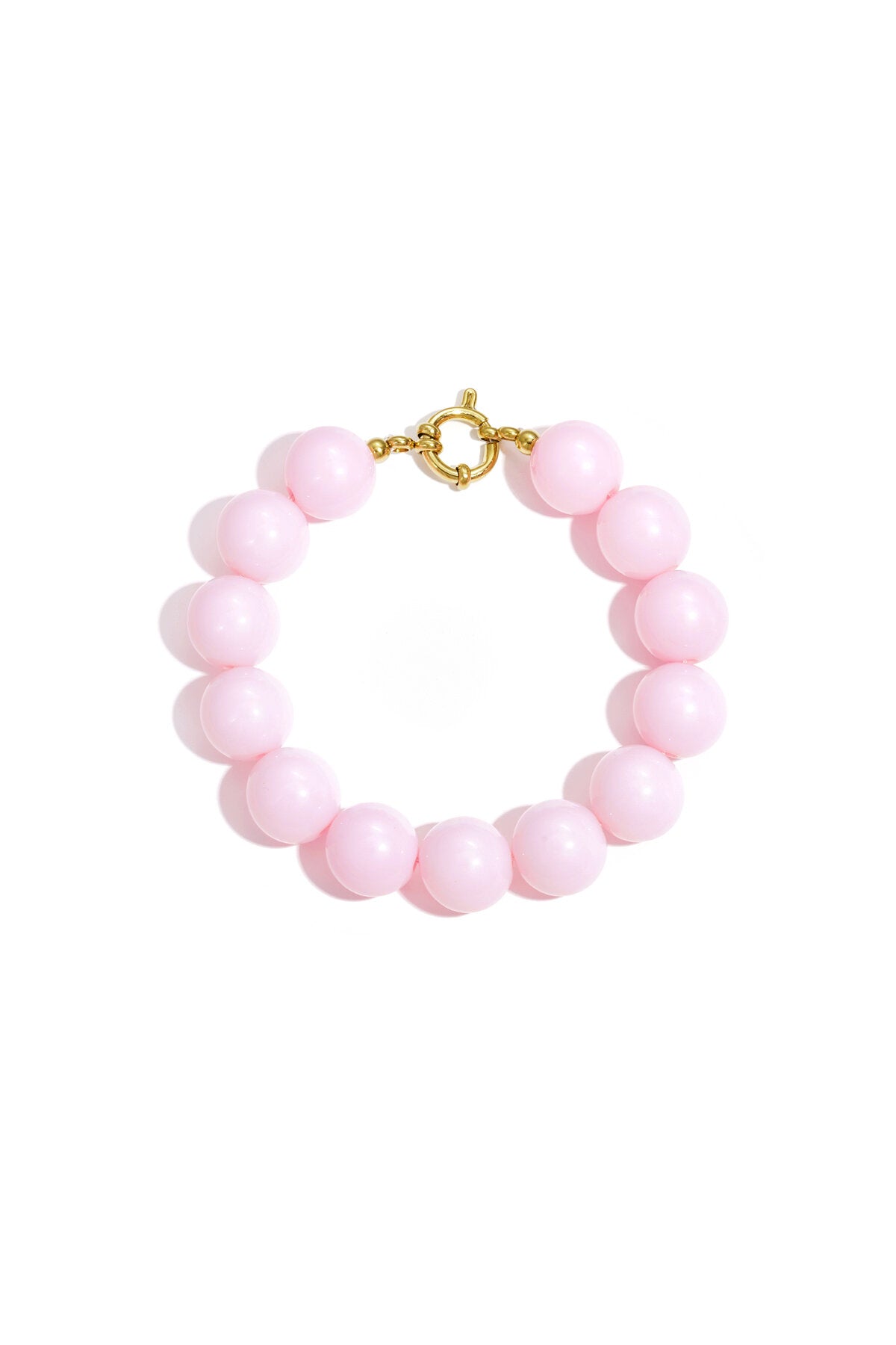 Bracelet à grosses perles et fermoir sur le devant