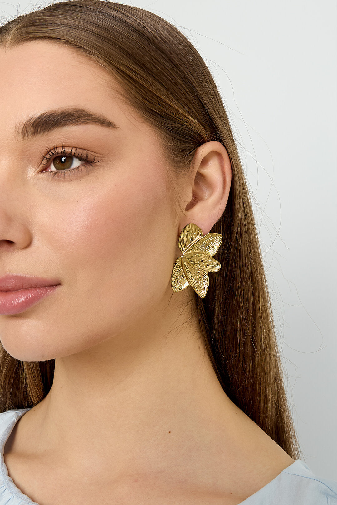 Boucles d'oreilles puces en acier inoxydable, style feuille, collection décontractée et simple pour femmes