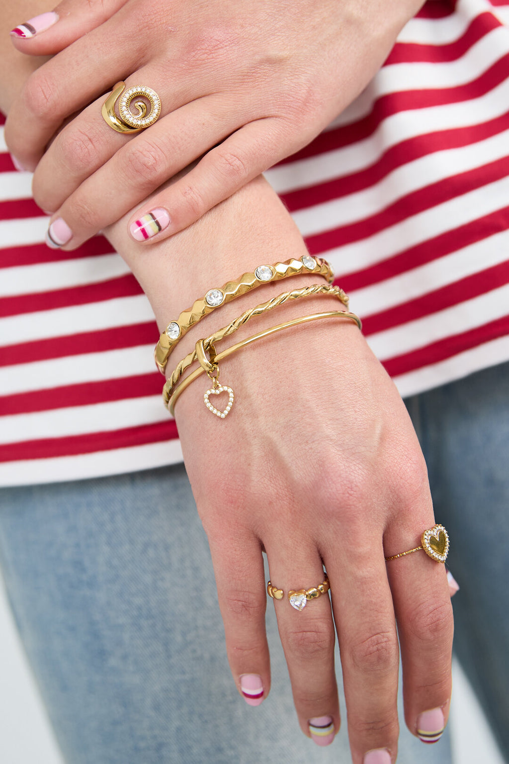 Bracelets avec breloque fleur pendante