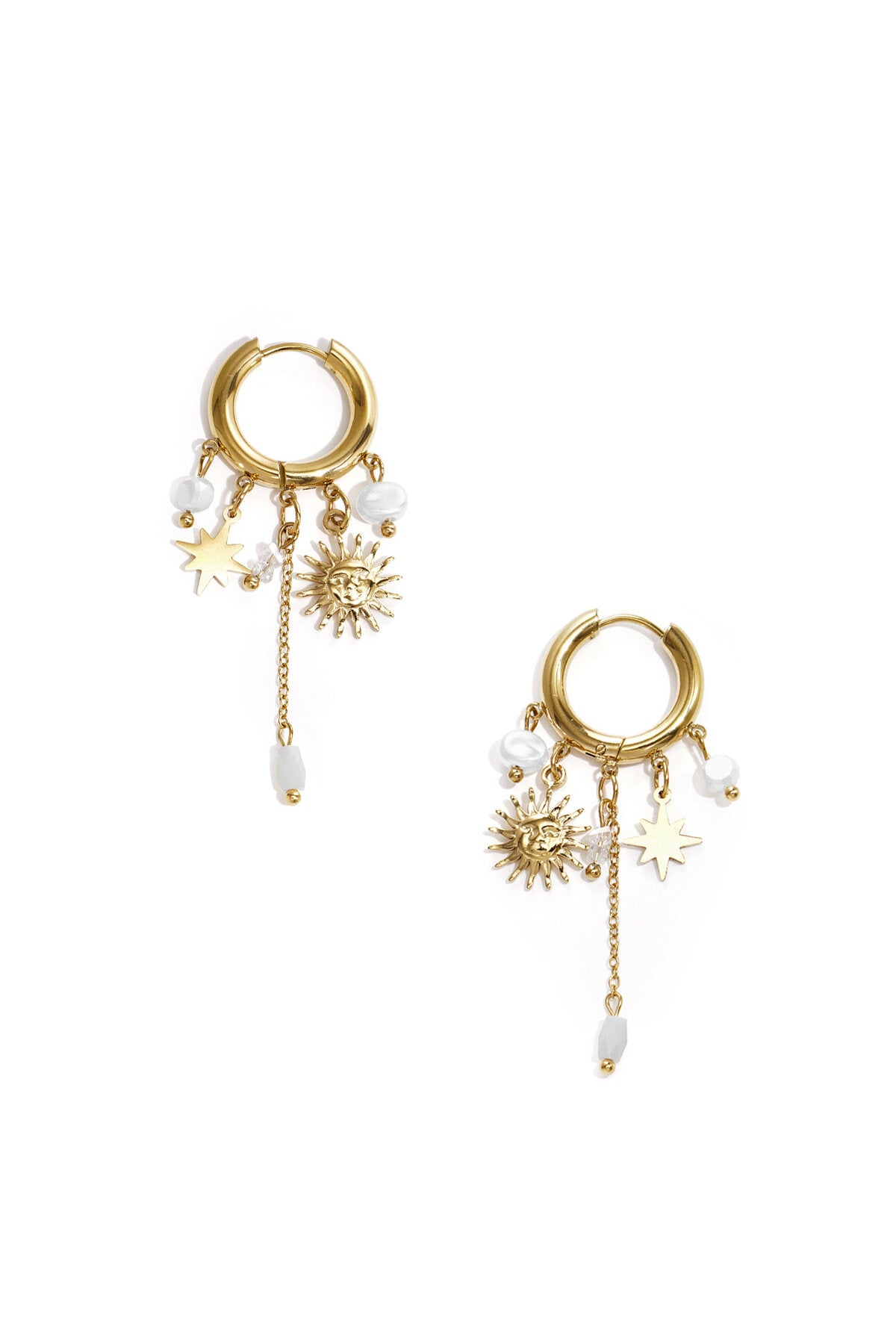 Petites boucles d'oreilles créoles avec chaînette et perles
