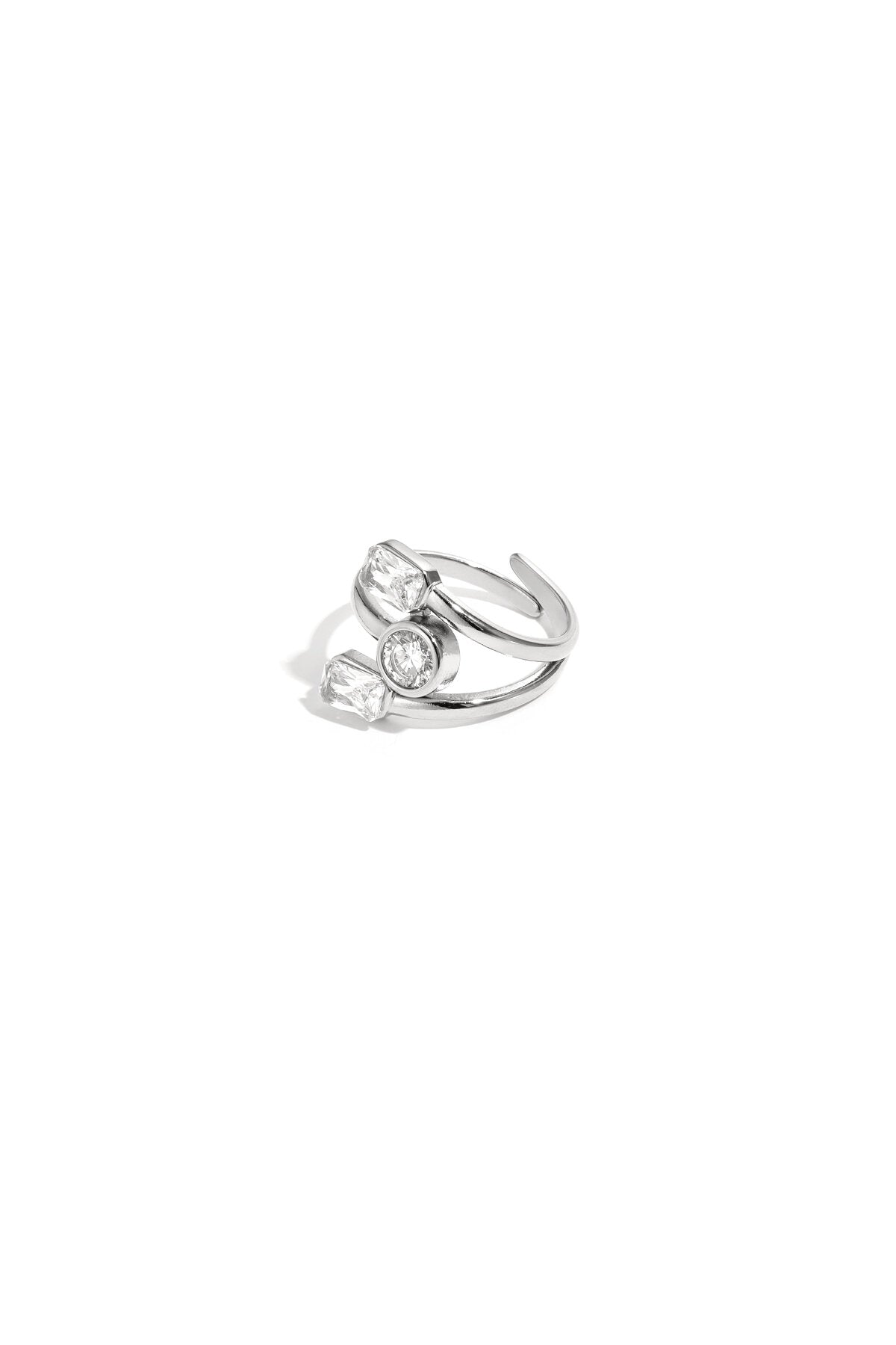 Bague ornée de pierres variées