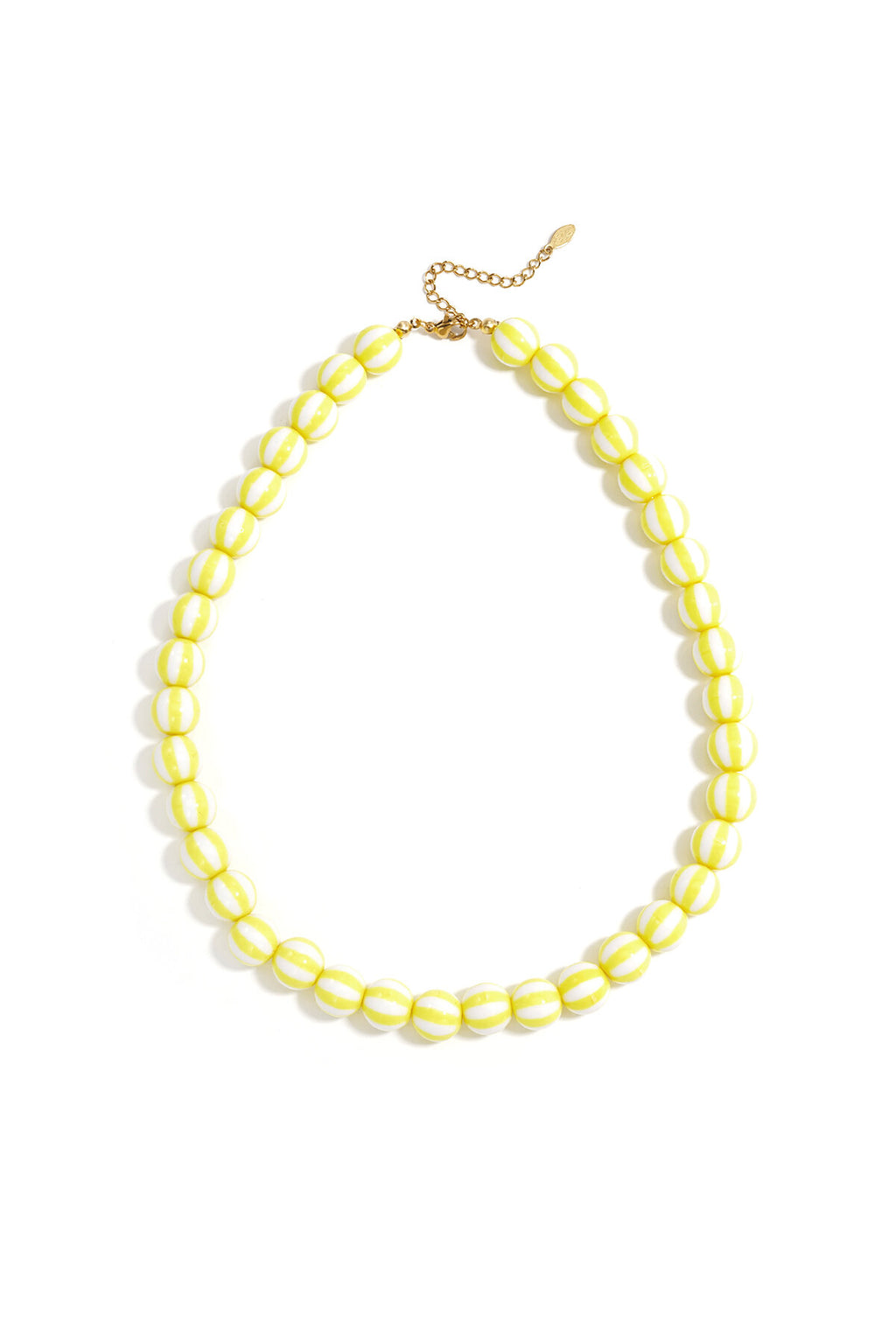 Collier de perles rayées