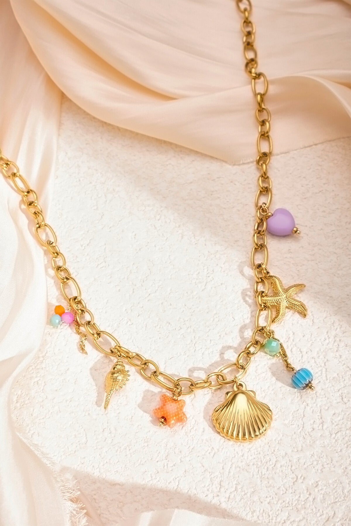 collier fête en mer