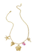 Collier à gros maillons et breloques