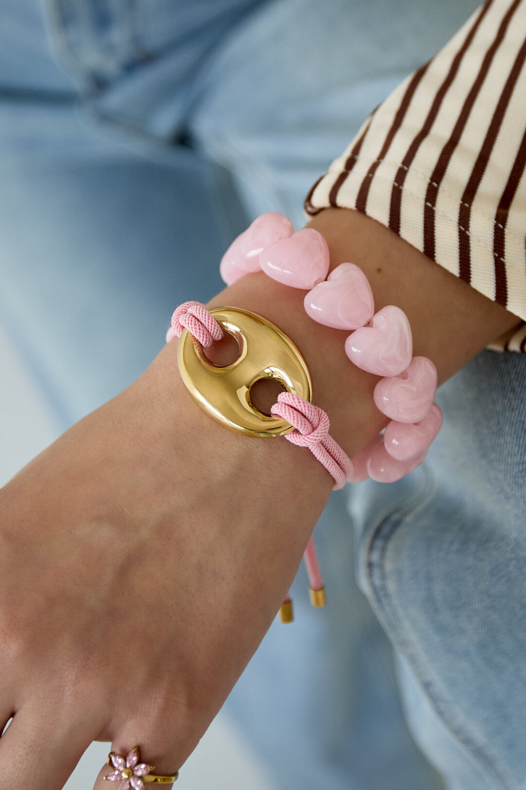 Bracelet de perles avec de grosses perles en forme de cœur