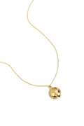 Collier avec pendentif rose sur fleur