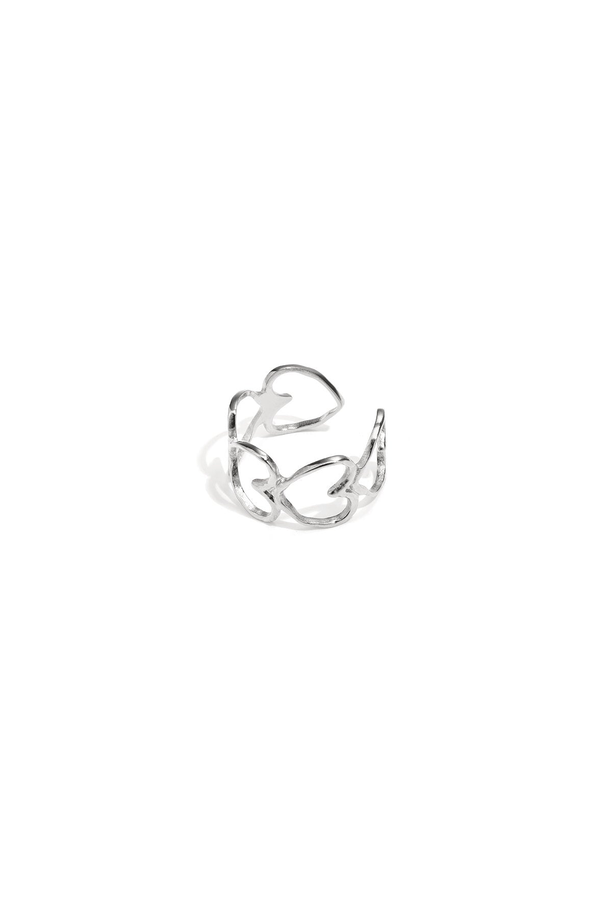Bague élégante ornée de cœurs