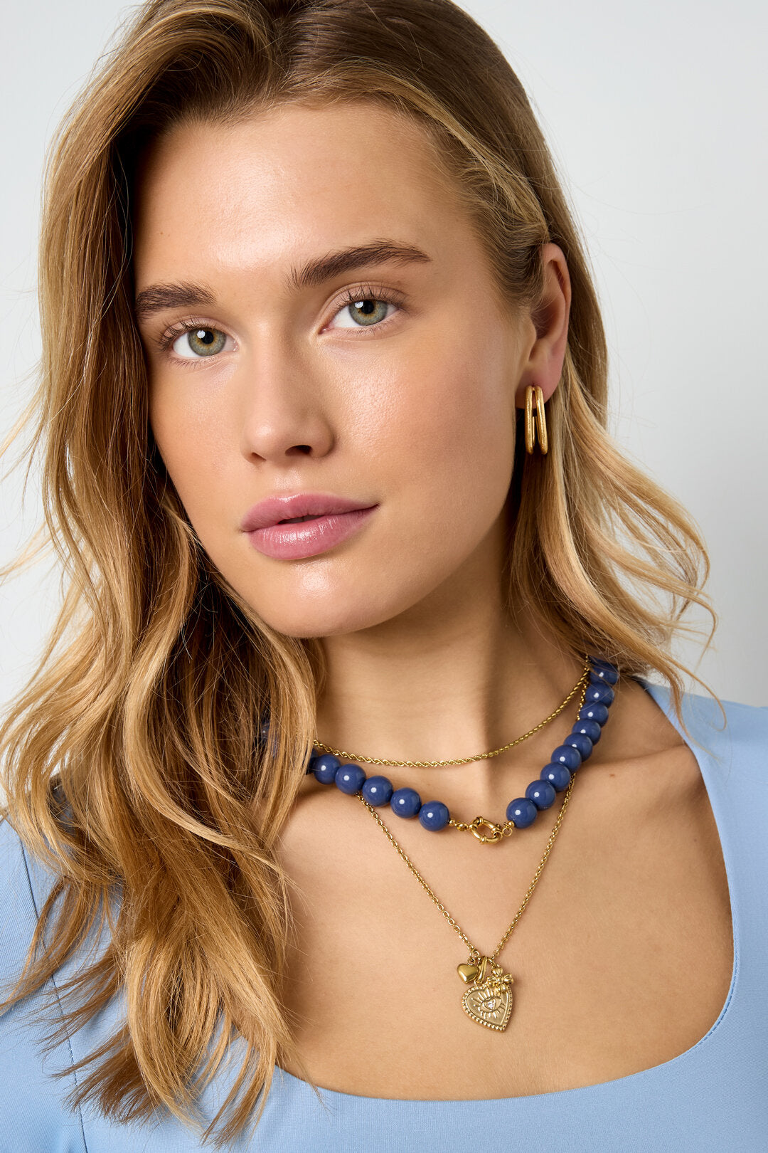 Collier de perles avec fermeture sur le devant - 12 mm