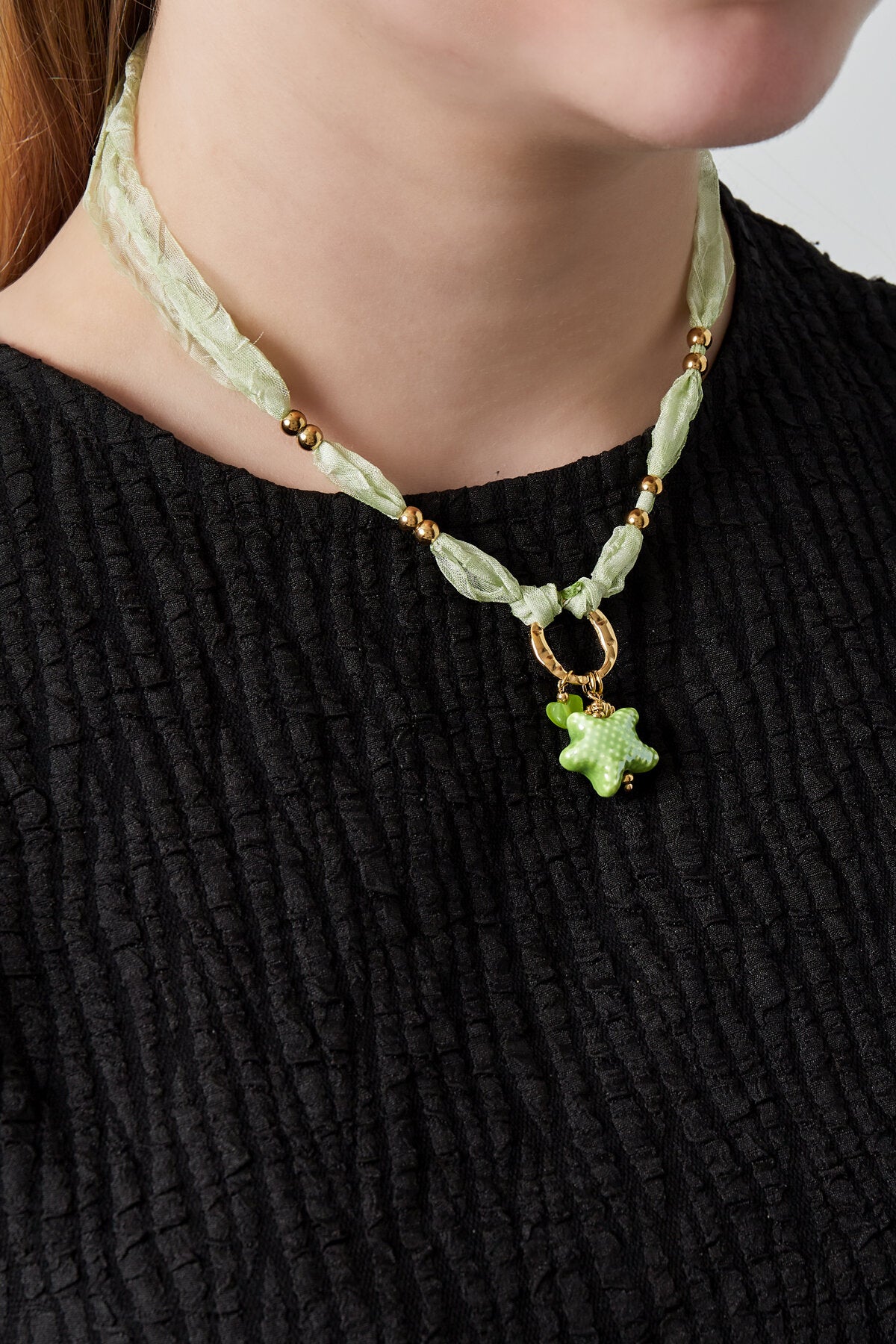 Collier étoilé - Couleur vert et or