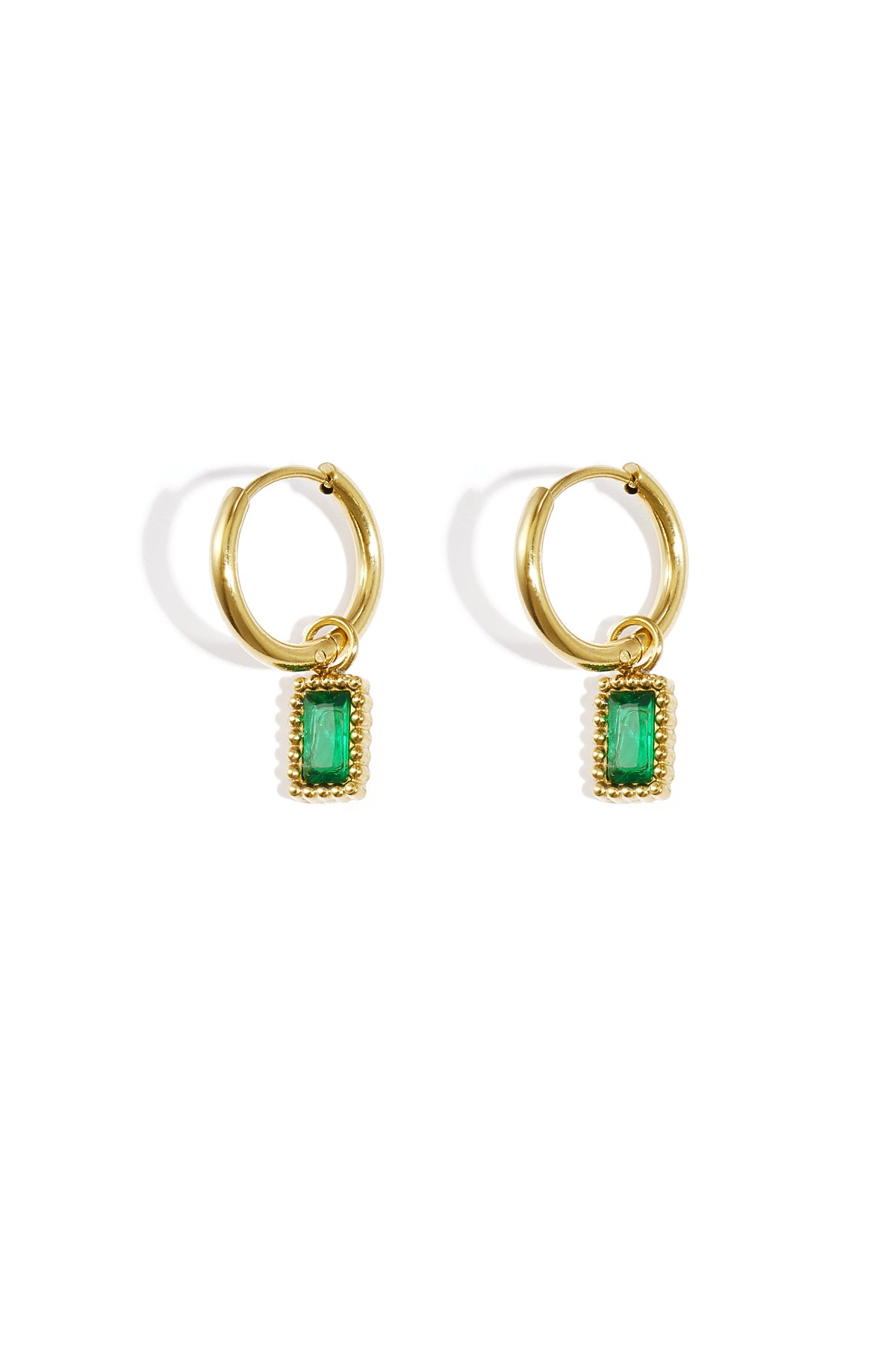 boucles d'oreilles élégantes et scintillantes