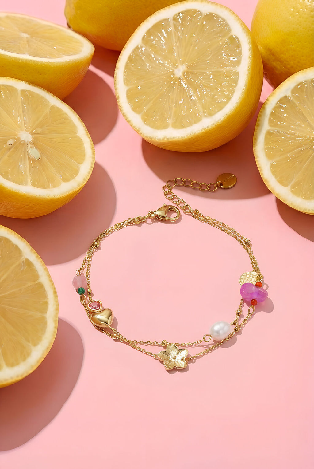 Bracelet à breloques avec cœur, fleur, perle et perles