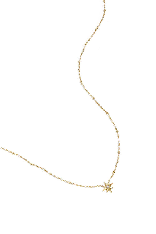 Collier avec perles et étoile filante