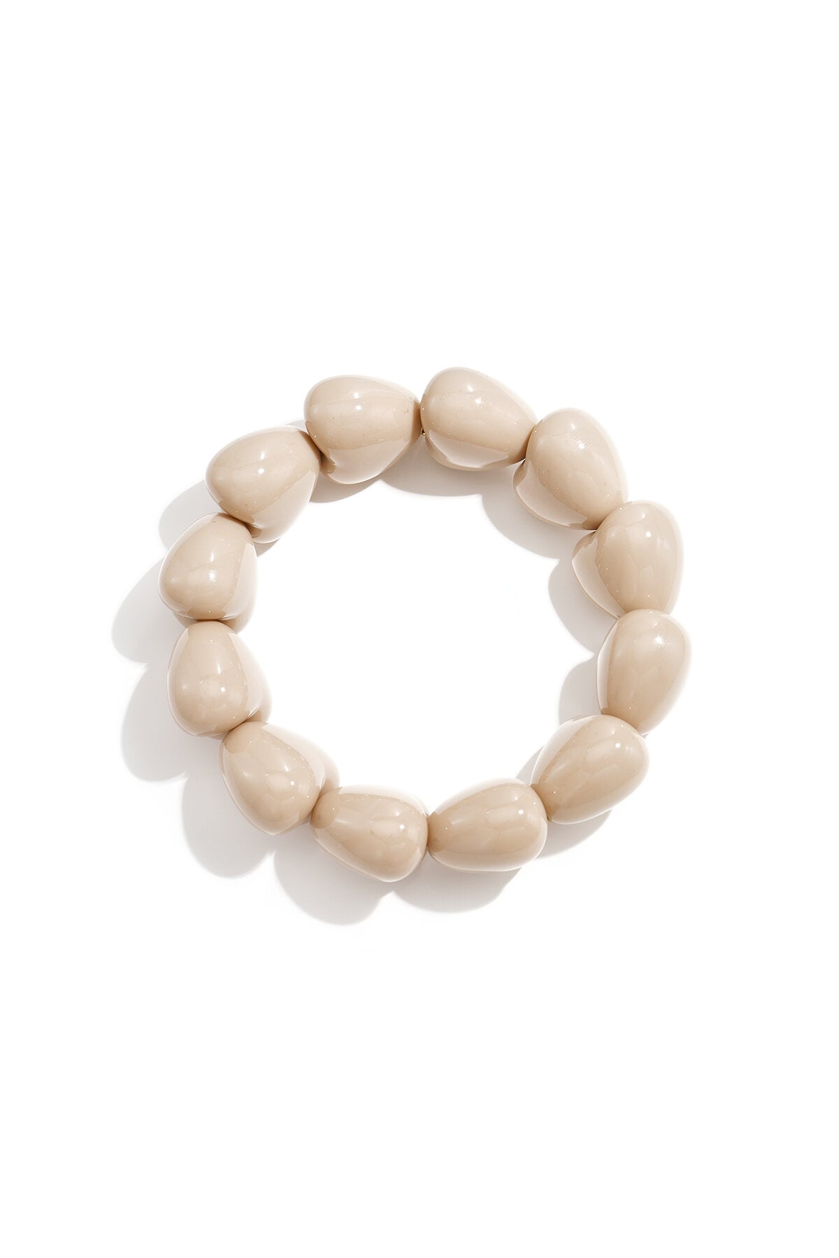 Bracelet avec de grosses perles en forme de cœur