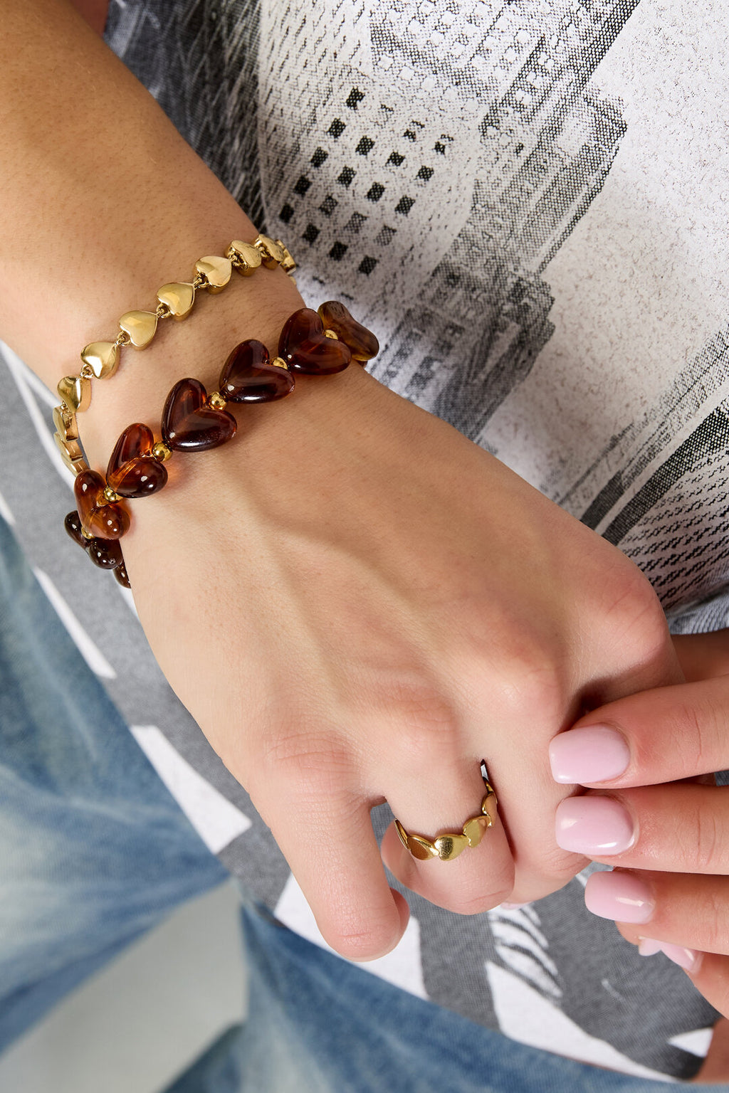 Bracelet élastique en perles en forme de cœur