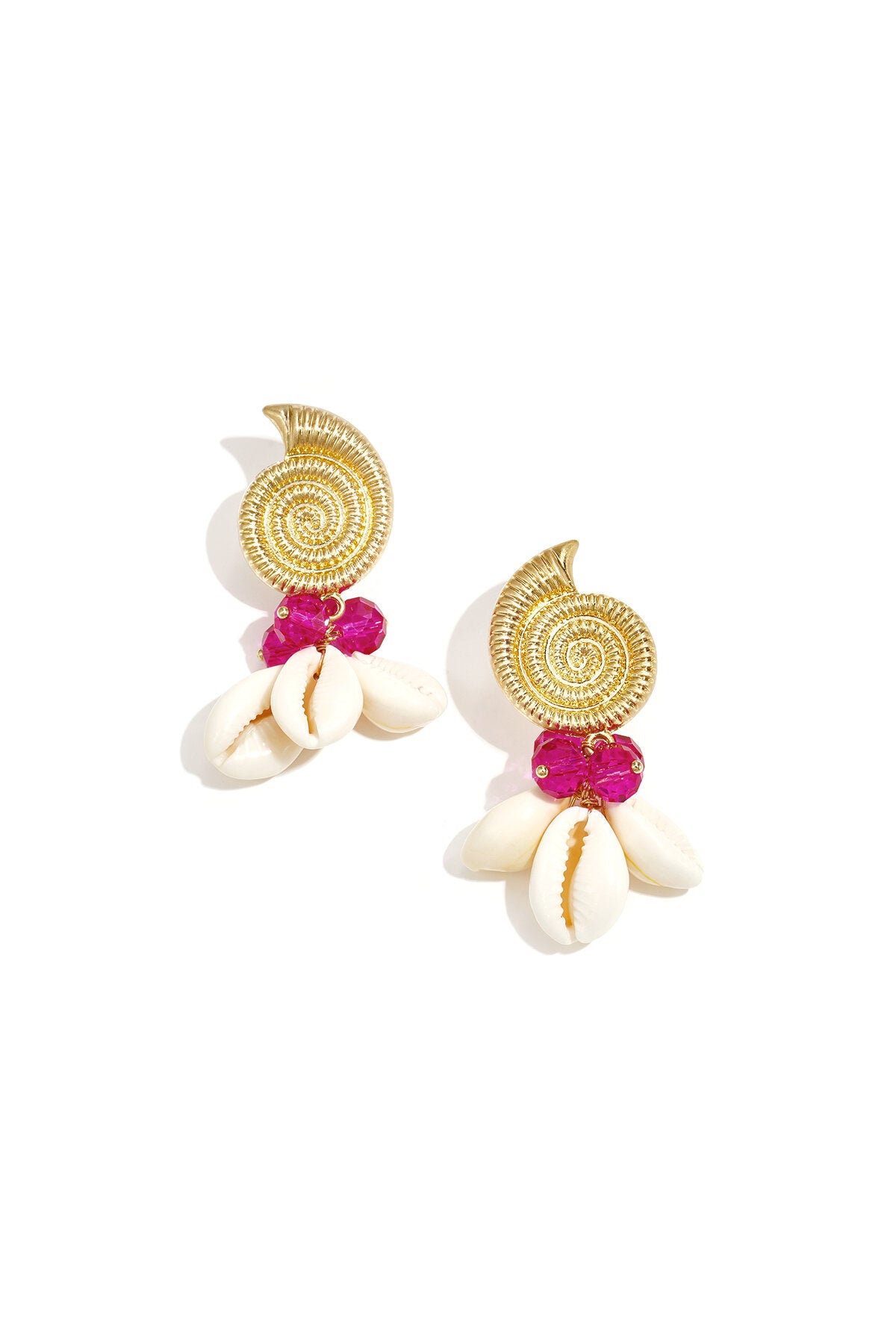 Boucles d'oreilles avec pendentifs en forme de coquillage et perles