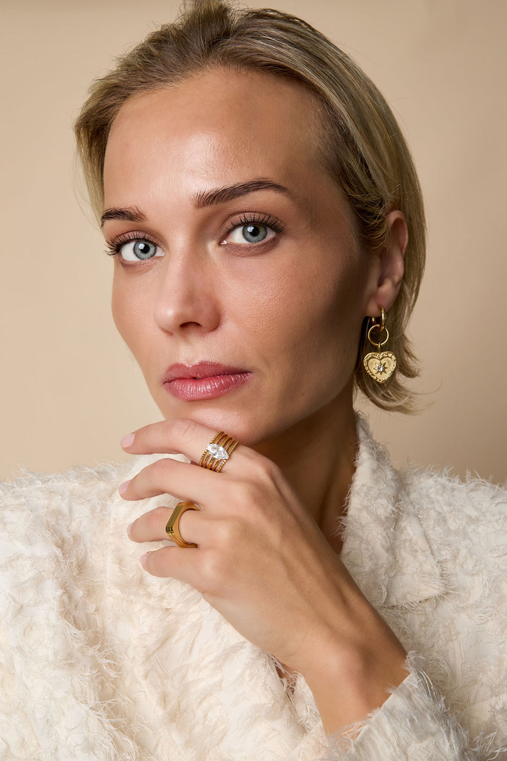 Bagues en acier inoxydable avec pierres précieuses, lignes décontractées, simples et quotidiennes, bijoux pour femmes