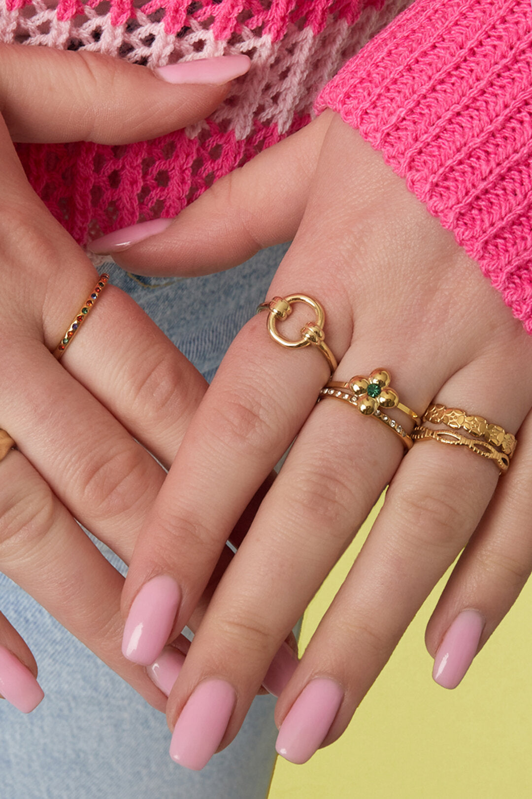 Bague minimaliste avec cercle