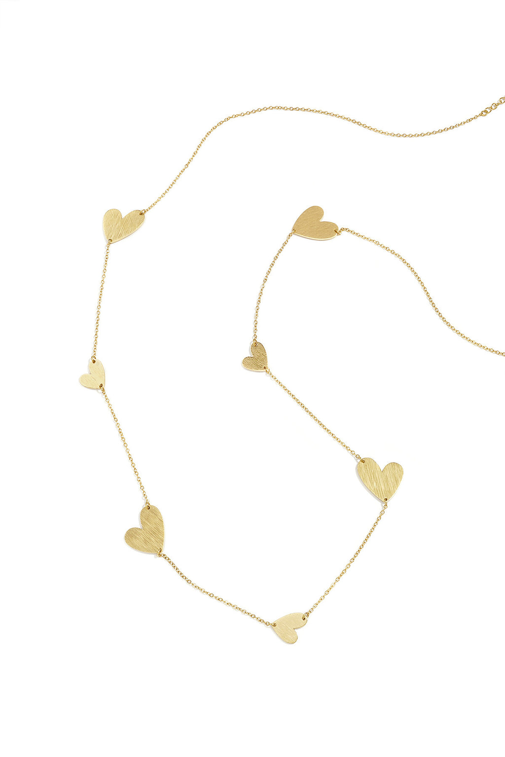 Long collier à cœurs de différentes tailles