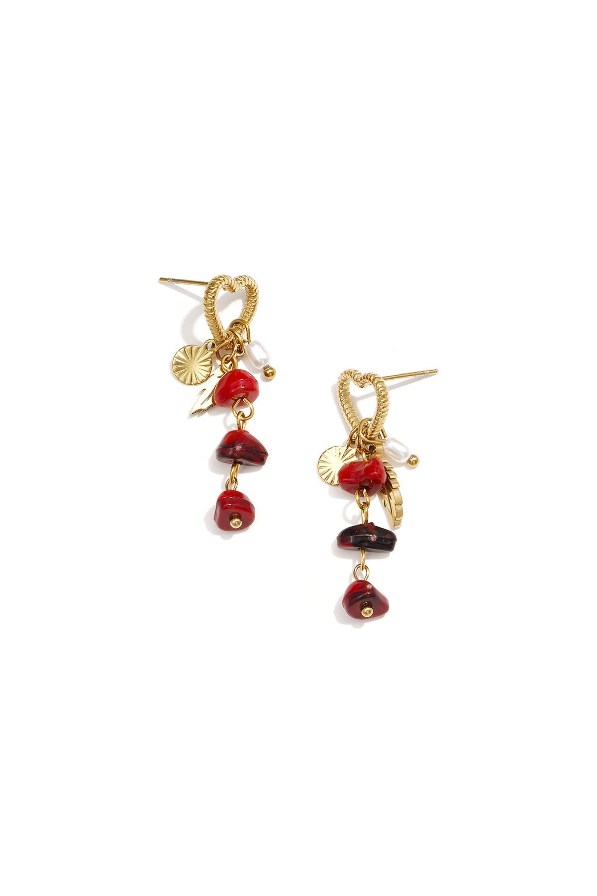 Boucles d'oreilles en forme de cœur avec pendentif en perle, pierres blanches et plume