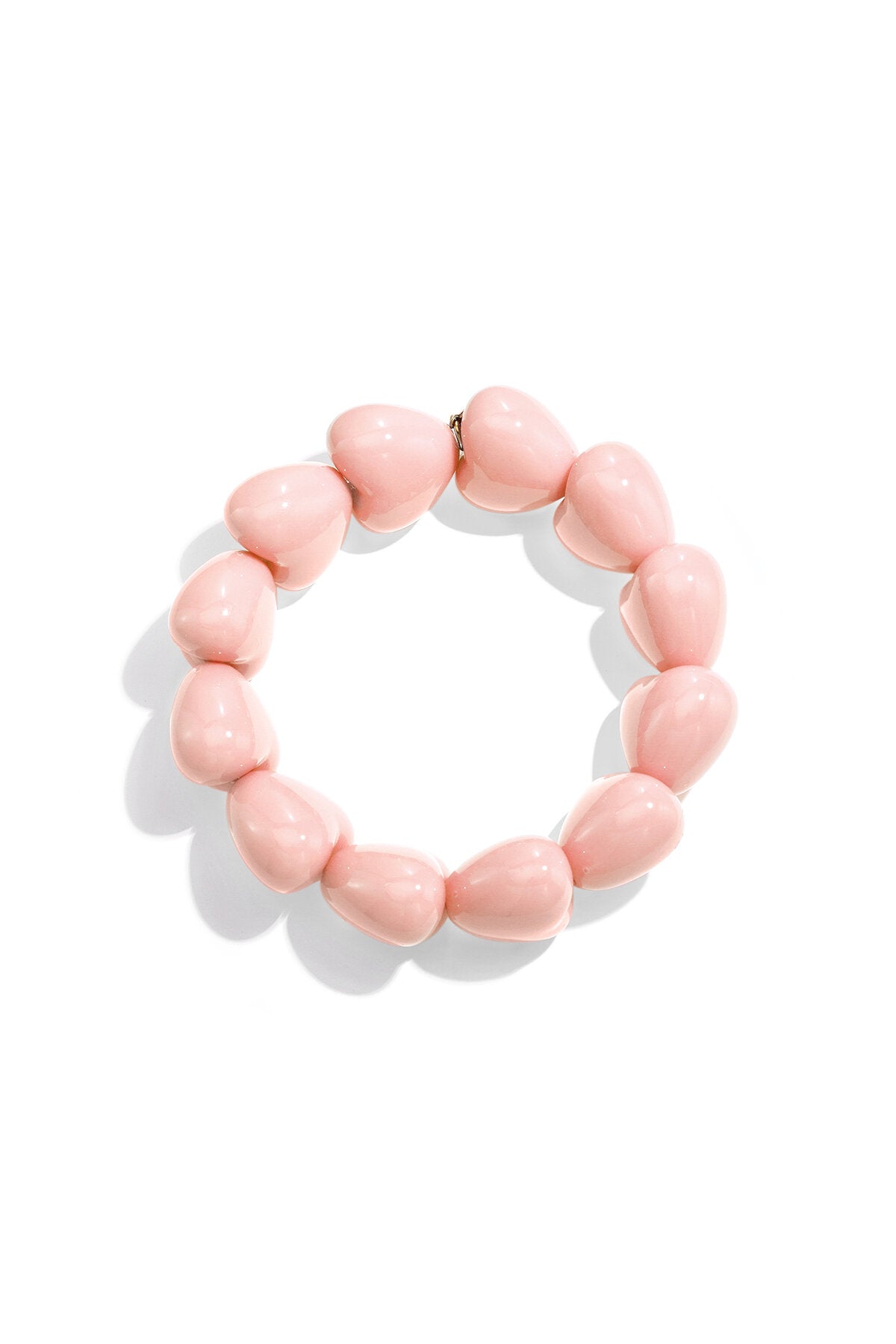 Bracelet avec de grosses perles en forme de cœur