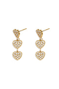Boucles d'oreilles ornées de 3 cœurs.