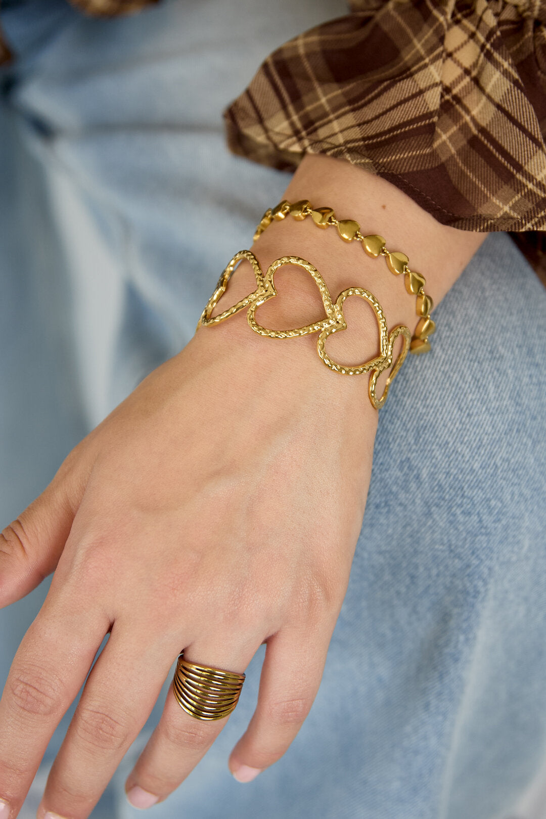 Bracelets manchettes en acier inoxydable, motif cœur, collection décontractée et simple pour femmes