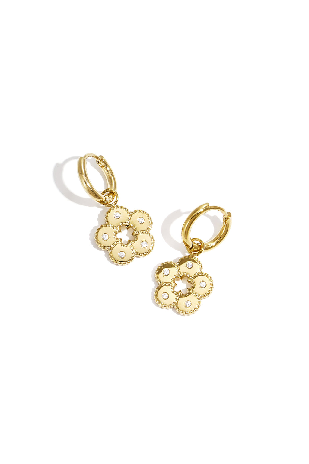 Boucles d'oreilles ornées de pierres en forme de fleur