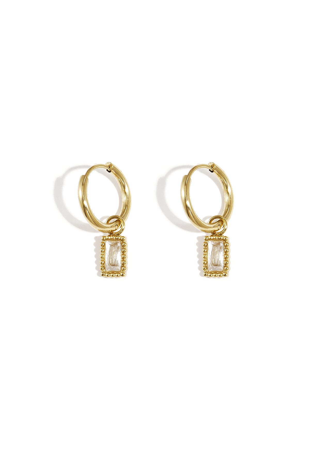 boucles d'oreilles élégantes et scintillantes