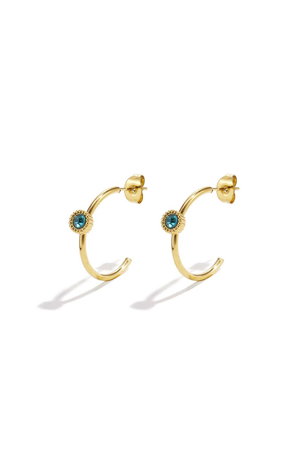 Boucles d'oreilles créoles avec pierre ronde