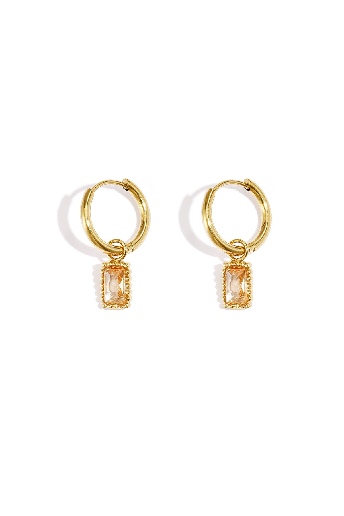 boucles d'oreilles élégantes et scintillantes