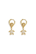 Boucles d'oreilles avec une tortue pendante