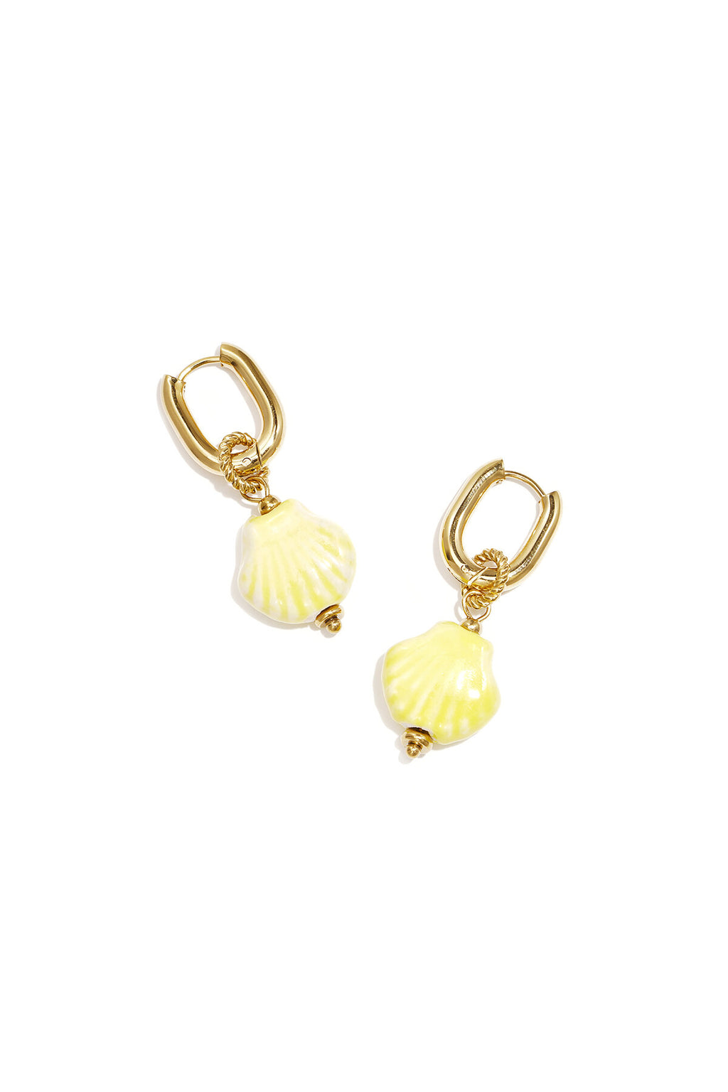 Boucles d'oreilles squovales avec coquillage pendant