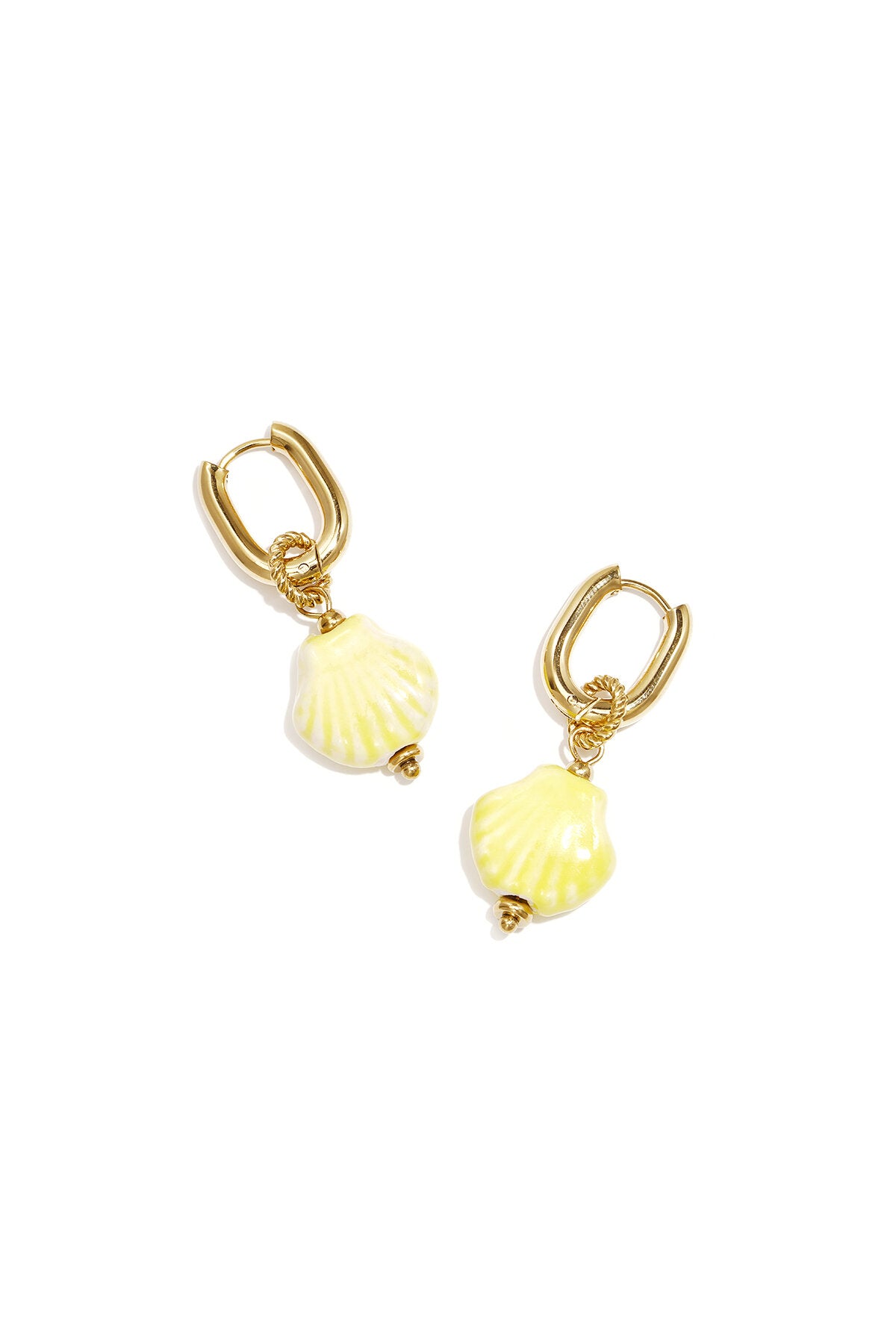 Boucles d'oreilles squovales avec coquillage pendant
