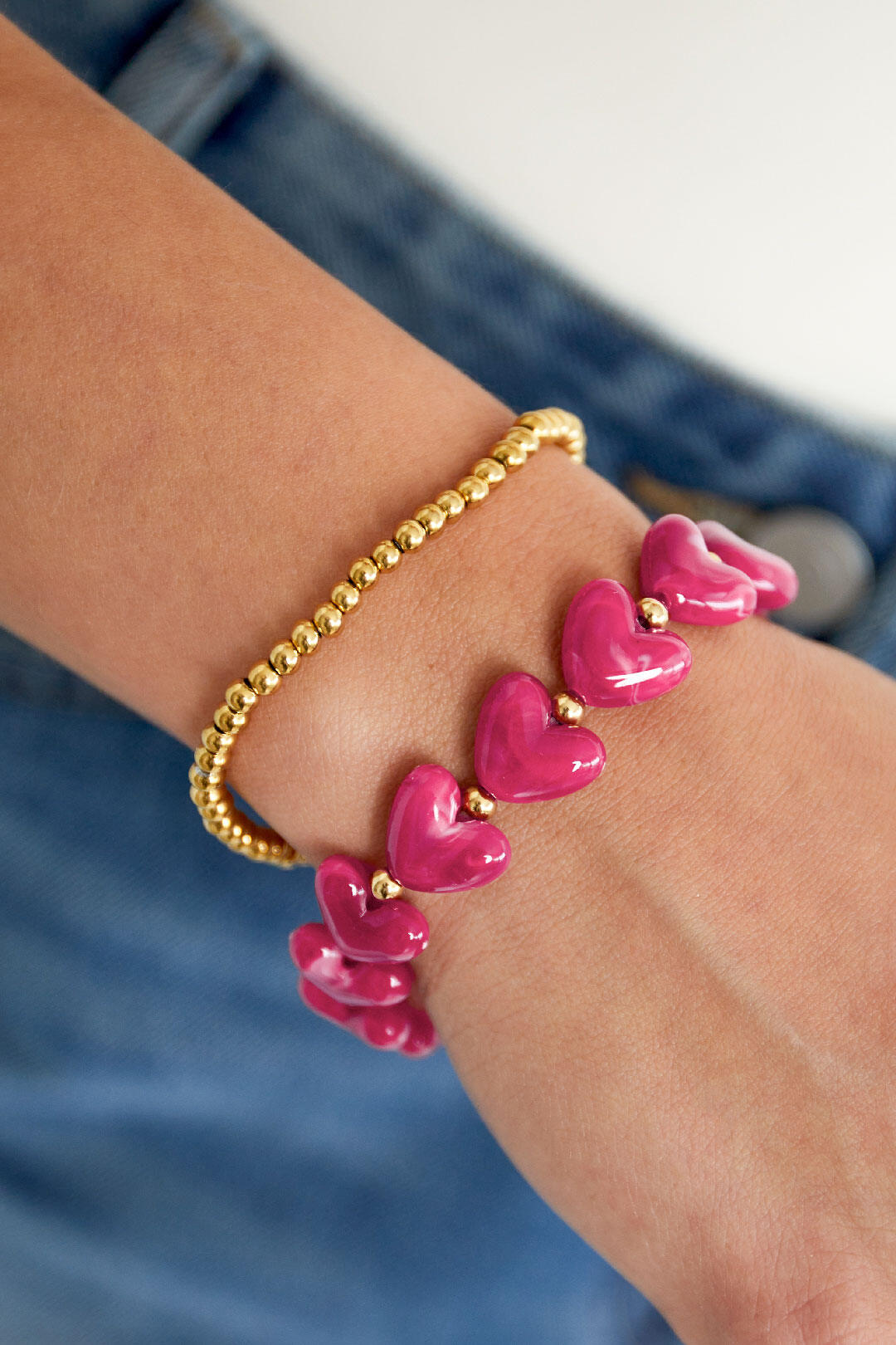Bracelet élastique en perles en forme de cœur