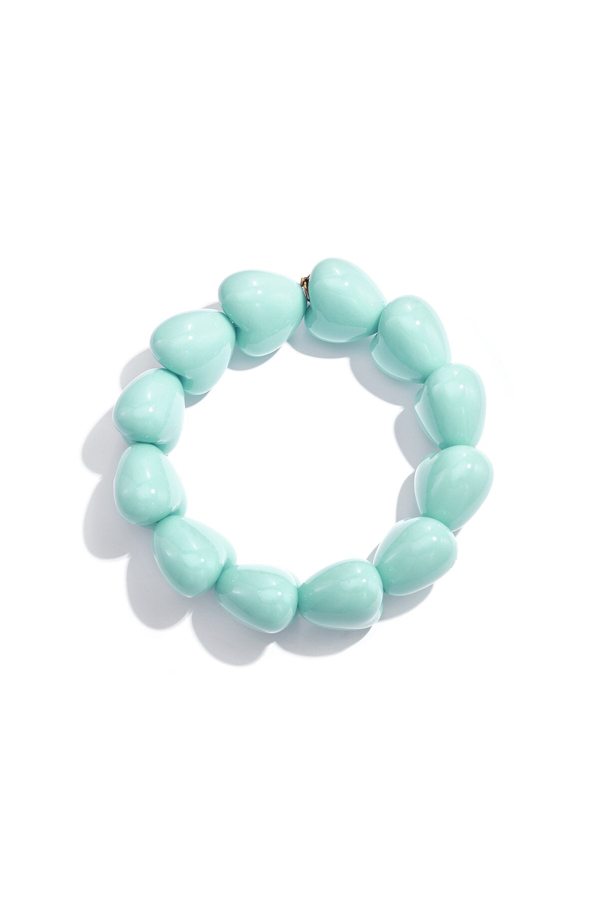 Bracelet avec de grosses perles en forme de cœur