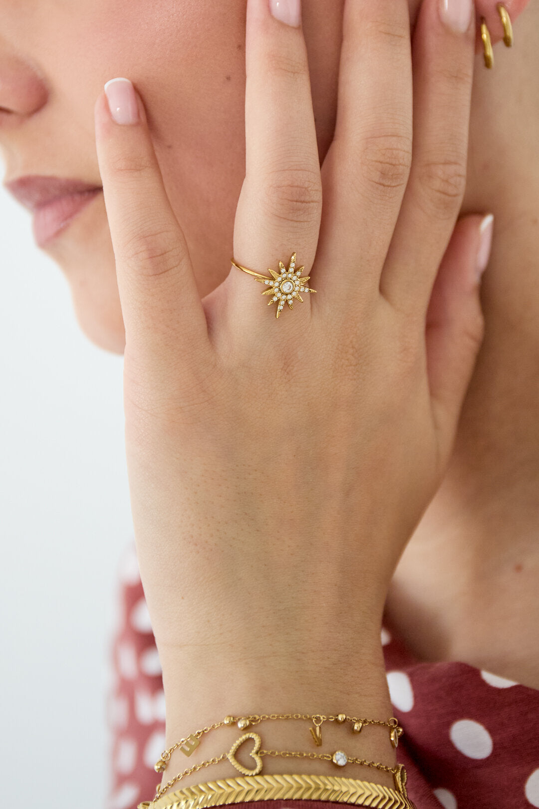 Bague ajustable ornée d'une étoile filante et de pierres