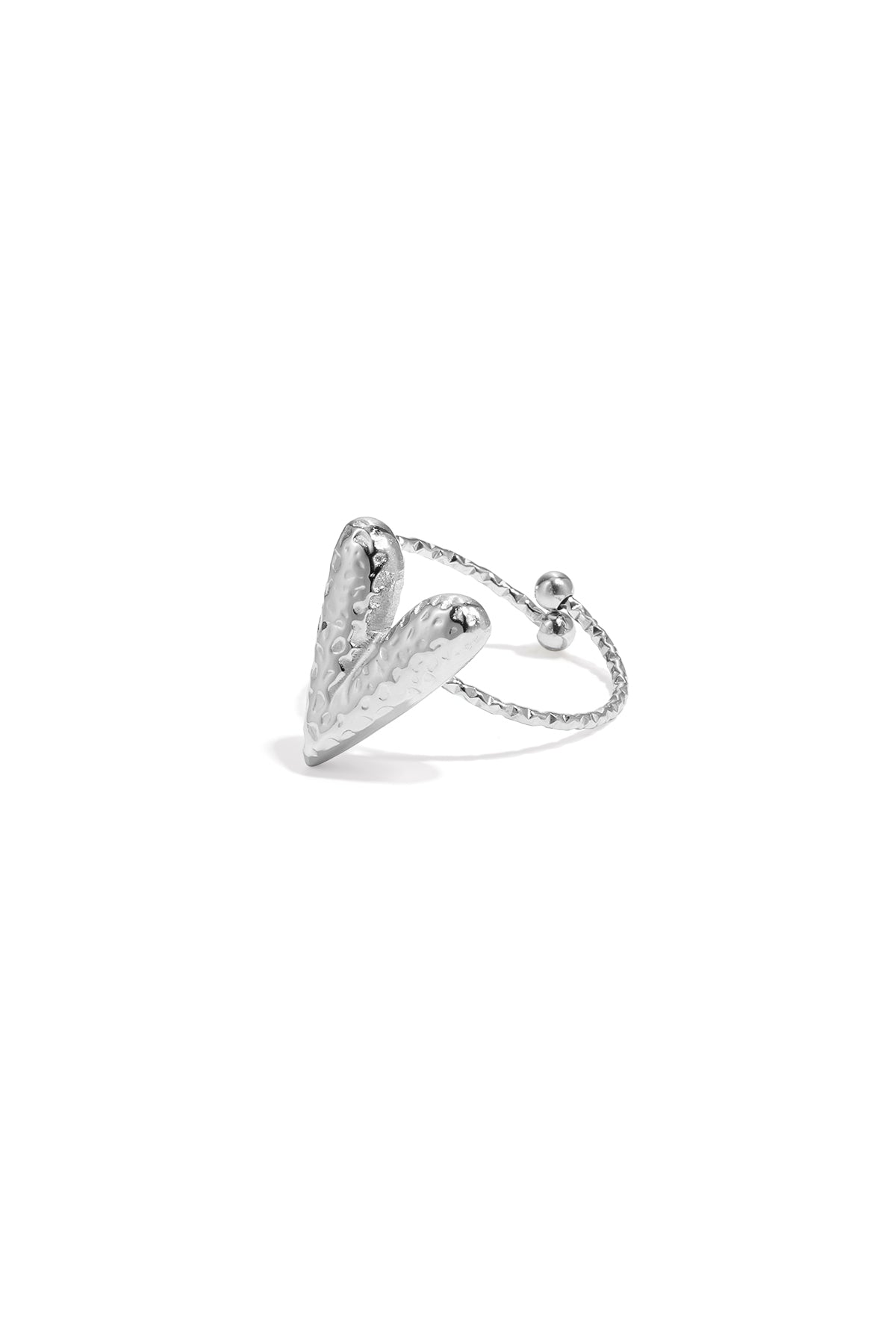 Bague avec cœur à structure martelée