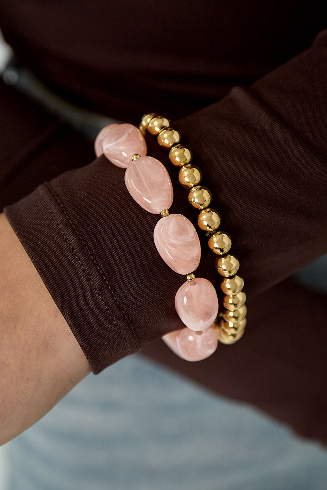 Bracelet composé de perles organiques